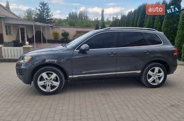 Внедорожник / Кроссовер Volkswagen Touareg 2012 в 