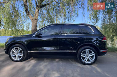 Внедорожник / Кроссовер Volkswagen Touareg 2014 в 