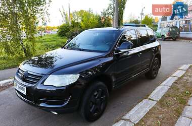 Внедорожник / Кроссовер Volkswagen Touareg 2007 в Киеве