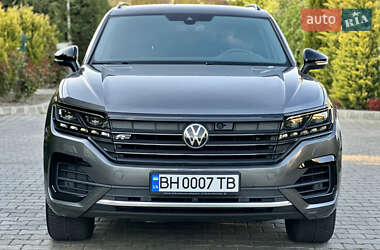 Позашляховик / Кросовер Volkswagen Touareg 2020 в 