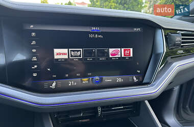 Позашляховик / Кросовер Volkswagen Touareg 2020 в 