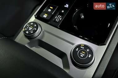 Позашляховик / Кросовер Volkswagen Touareg 2021 в 