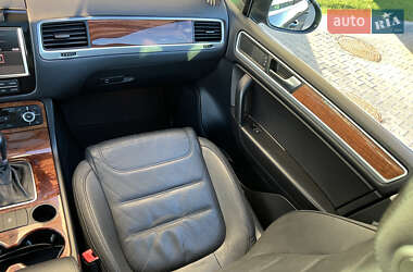 Позашляховик / Кросовер Volkswagen Touareg 2010 в 