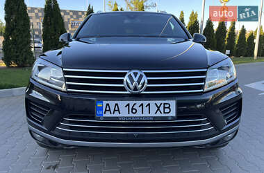 Внедорожник / Кроссовер Volkswagen Touareg 2016 в 