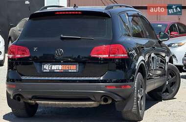 Внедорожник / Кроссовер Volkswagen Touareg 2017 в 