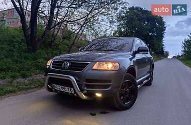 Внедорожник / Кроссовер Volkswagen Touareg 2003 в Вишневце
