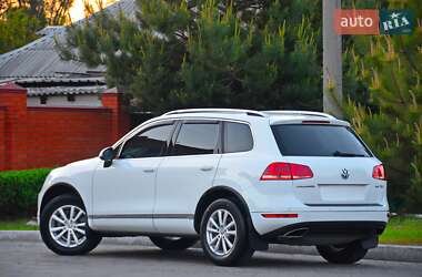 Позашляховик / Кросовер Volkswagen Touareg 2014 в Дніпрі