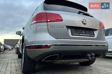 Позашляховик / Кросовер Volkswagen Touareg 2016 в 