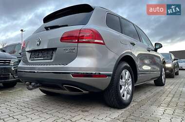 Позашляховик / Кросовер Volkswagen Touareg 2016 в 