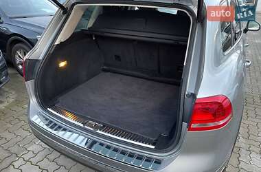Позашляховик / Кросовер Volkswagen Touareg 2016 в 