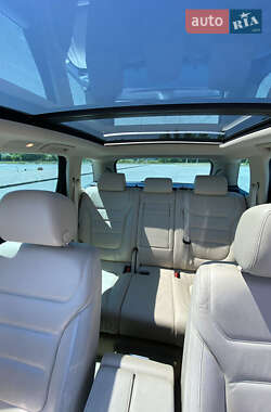 Позашляховик / Кросовер Volkswagen Touareg 2014 в 
