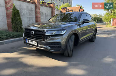 Внедорожник / Кроссовер Volkswagen Touareg 2022 в 