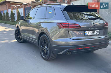 Внедорожник / Кроссовер Volkswagen Touareg 2022 в 