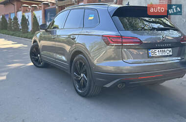 Внедорожник / Кроссовер Volkswagen Touareg 2022 в 
