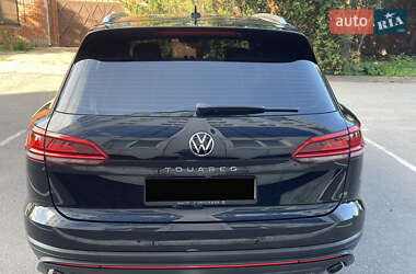Позашляховик / Кросовер Volkswagen Touareg 2021 в 