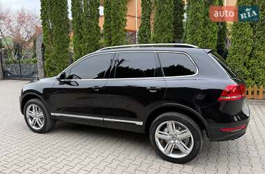 Позашляховик / Кросовер Volkswagen Touareg 2010 в 