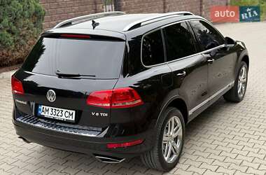 Позашляховик / Кросовер Volkswagen Touareg 2010 в 