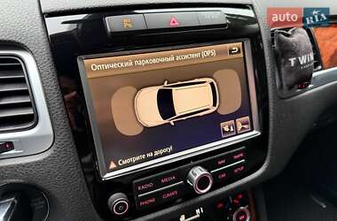 Позашляховик / Кросовер Volkswagen Touareg 2010 в 