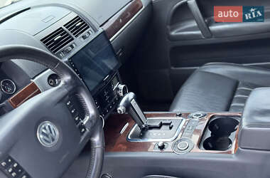Внедорожник / Кроссовер Volkswagen Touareg 2008 в 