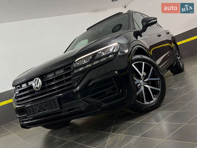 Позашляховик / Кросовер Volkswagen Touareg 2019 в Козятині