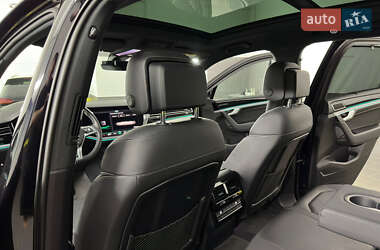 Внедорожник / Кроссовер Volkswagen Touareg 2019 в 