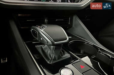 Внедорожник / Кроссовер Volkswagen Touareg 2019 в 