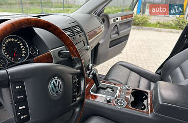 Позашляховик / Кросовер Volkswagen Touareg 2005 в 