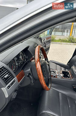 Позашляховик / Кросовер Volkswagen Touareg 2005 в 