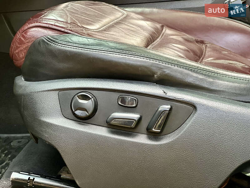 Позашляховик / Кросовер Volkswagen Touareg 2010 в Кременчуці