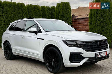 Позашляховик / Кросовер Volkswagen Touareg 2022 в 