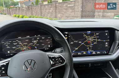 Позашляховик / Кросовер Volkswagen Touareg 2022 в 