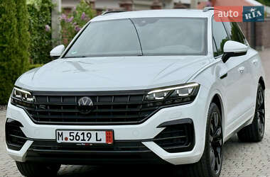 Позашляховик / Кросовер Volkswagen Touareg 2022 в 
