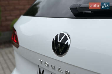 Позашляховик / Кросовер Volkswagen Touareg 2022 в 