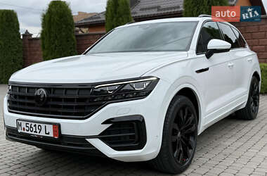 Позашляховик / Кросовер Volkswagen Touareg 2022 в 