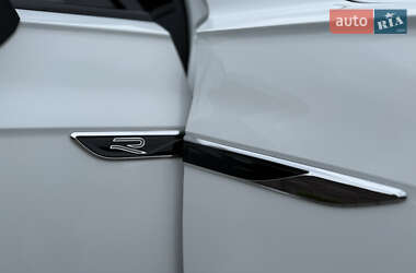 Позашляховик / Кросовер Volkswagen Touareg 2022 в 