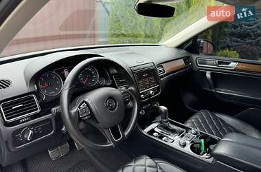 Позашляховик / Кросовер Volkswagen Touareg 2017 в 