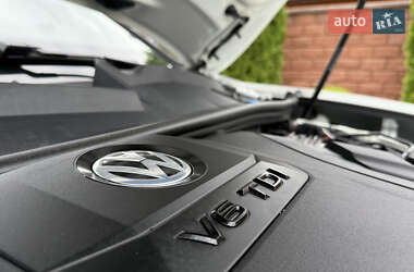 Позашляховик / Кросовер Volkswagen Touareg 2022 в 