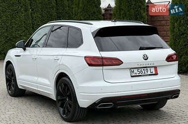 Позашляховик / Кросовер Volkswagen Touareg 2022 в 