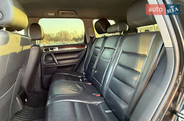 Внедорожник / Кроссовер Volkswagen Touareg 2008 в 
