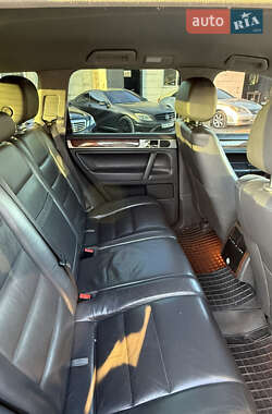 Внедорожник / Кроссовер Volkswagen Touareg 2008 в 