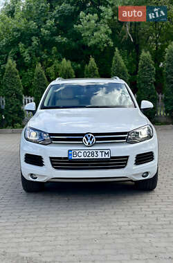 Позашляховик / Кросовер Volkswagen Touareg 2013 в Чернівцях