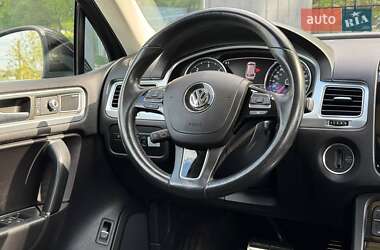 Внедорожник / Кроссовер Volkswagen Touareg 2014 в 