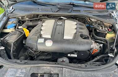 Внедорожник / Кроссовер Volkswagen Touareg 2006 в 