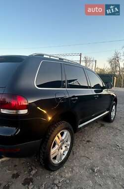 Внедорожник / Кроссовер Volkswagen Touareg 2008 в 