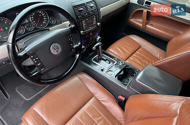 Внедорожник / Кроссовер Volkswagen Touareg 2008 в 