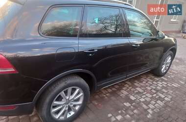 Внедорожник / Кроссовер Volkswagen Touareg 2011 в 