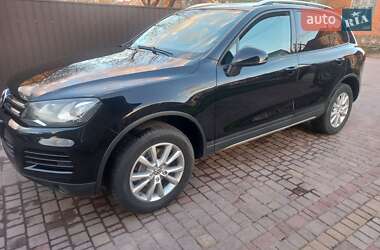 Внедорожник / Кроссовер Volkswagen Touareg 2011 в 