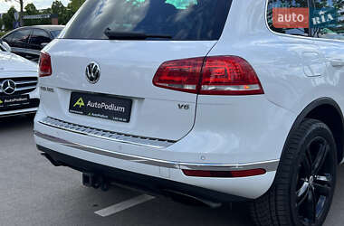 Позашляховик / Кросовер Volkswagen Touareg 2017 в 