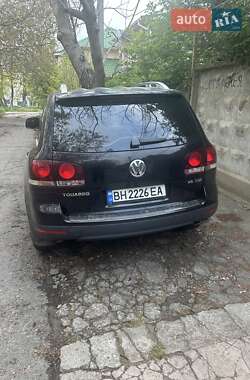 Позашляховик / Кросовер Volkswagen Touareg 2008 в 