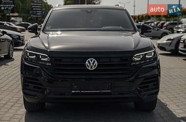 Позашляховик / Кросовер Volkswagen Touareg 2018 в 